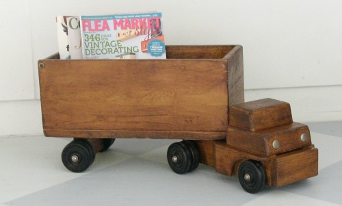 Unique idea for upcycling an old toy truck