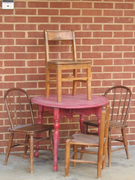 little table and chairs before painting