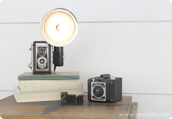 DIY-vintage-camera-lamp on stack of books