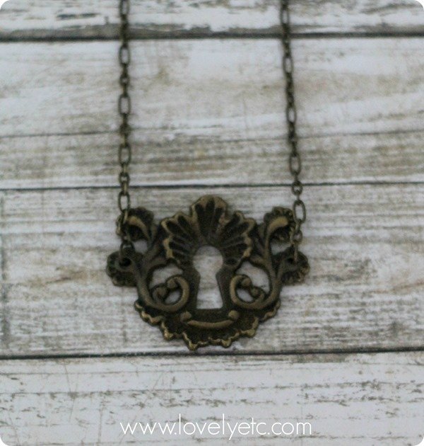 keyhole necklace