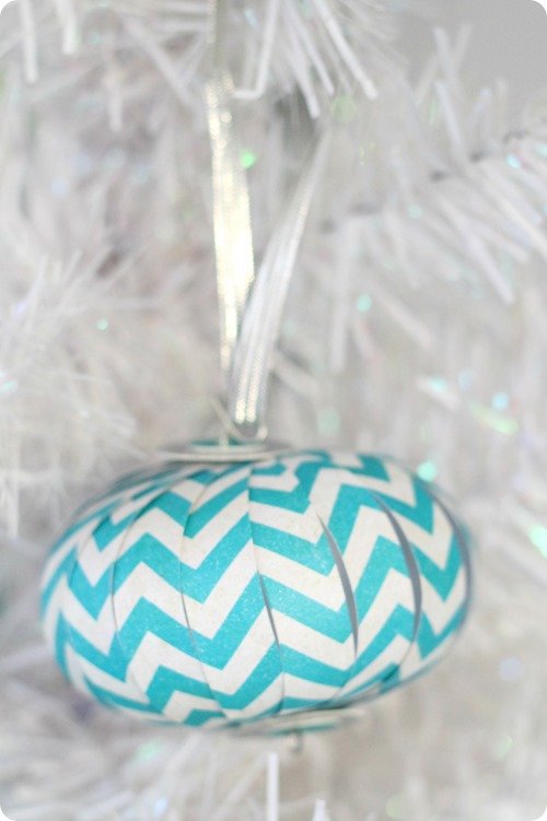 3D chevron paper ornament.