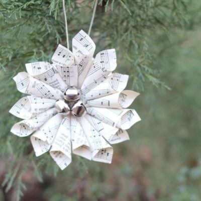 DIY Christmas Music Wreath Ornament