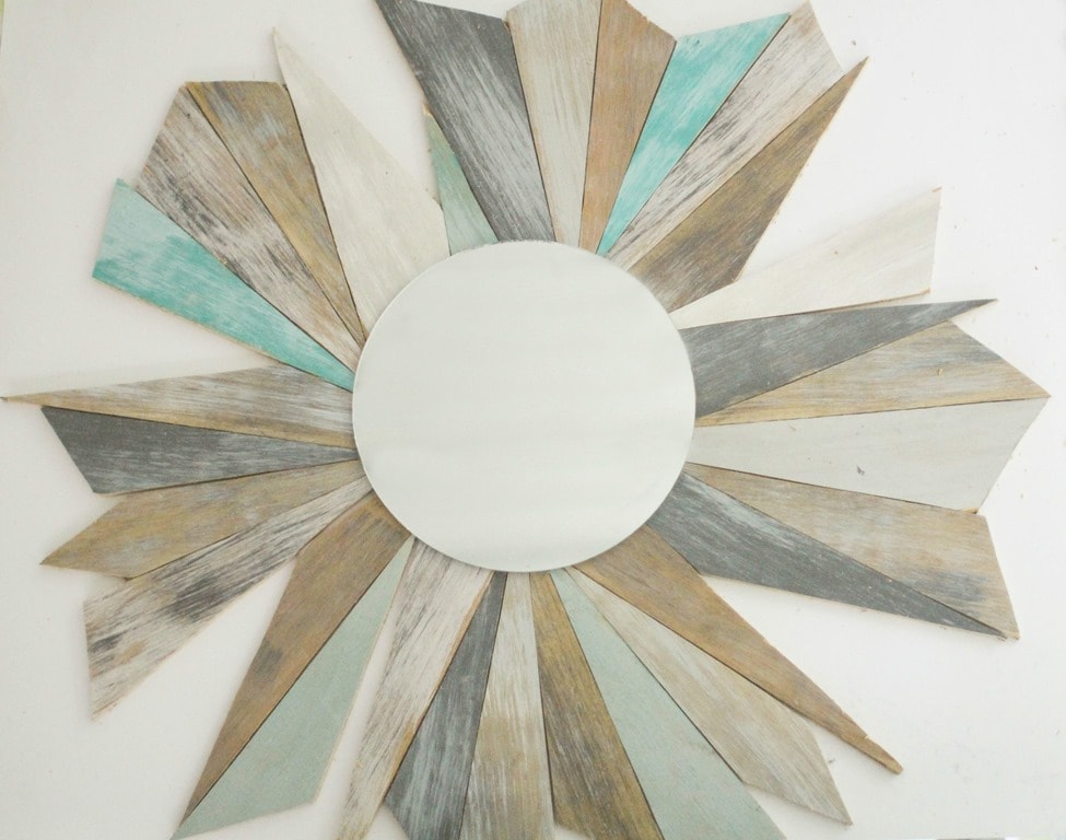 How To Make A Sunburst Mirror Using S Wood Lovely Etc Diy Beachy Driftwood Mirror