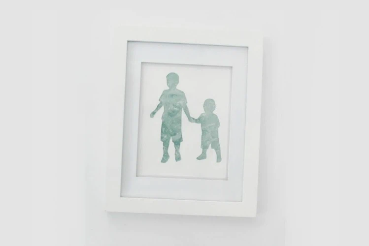 Easy DIY Silhouette Art