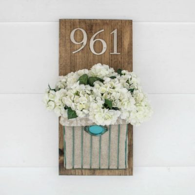 DIY house number with flowers