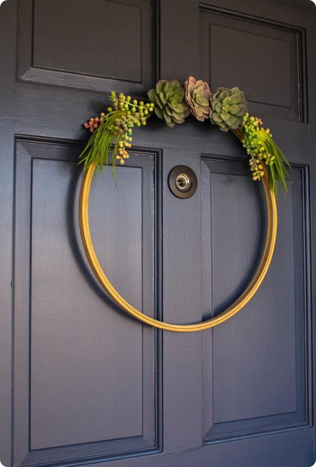 embroidery hoop succulent wreath