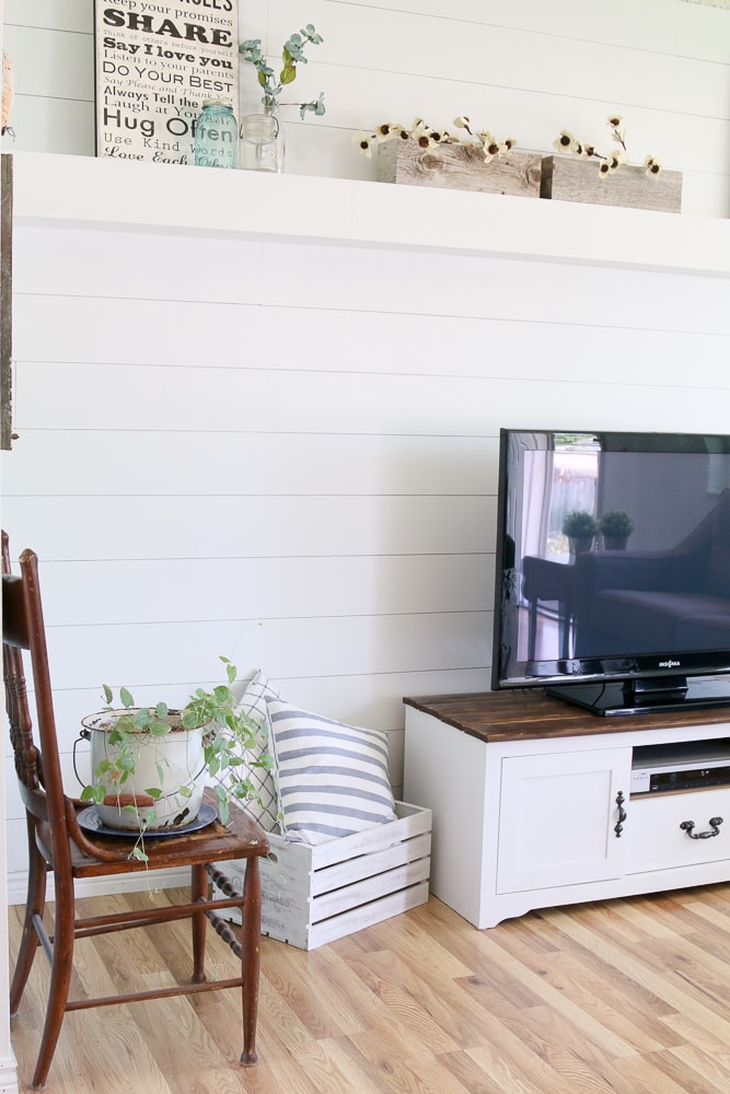 How to Create Fabulous Farmhouse Style on a Budget Lovely Etc.