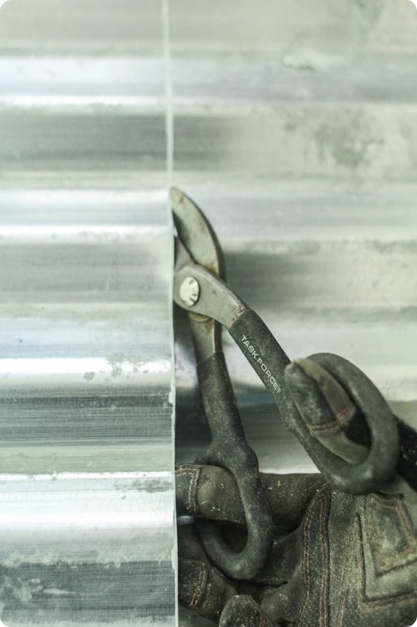 how to cut galvanized metal