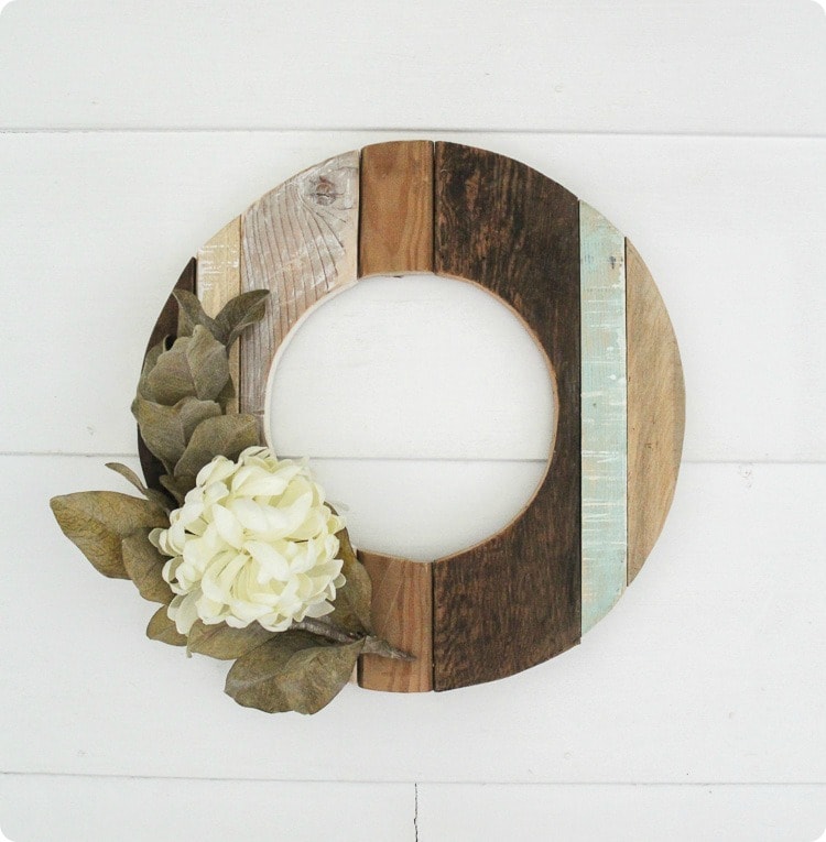 How to Make a Wood Wreath