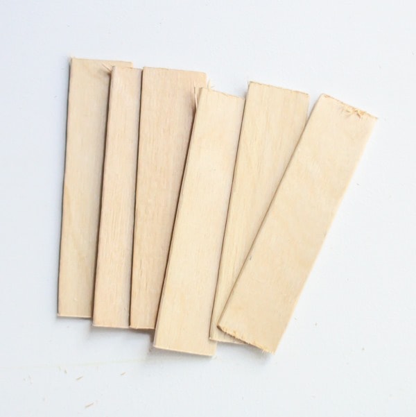 How to make a herringbone table top with paint sticks Lovely Etc.