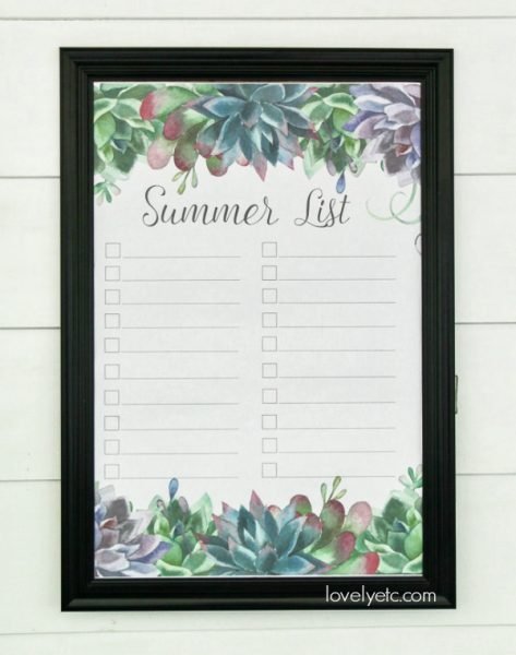 Free printable summer bucket list for 2019. Cute succulent design is cute enough to display on your wall.
