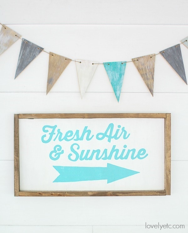 Add farmhouse style to any space with a beautiful wood banner and painted sign.