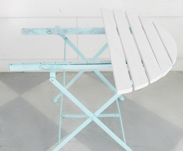 painting outdoor furniture