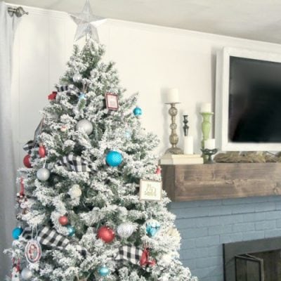 Decorating a Colorful and Cozy Christmas Tree