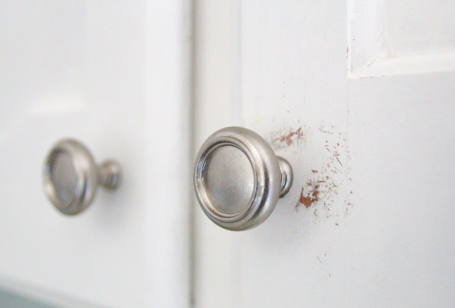 The Ultimate Guide To How To Paint Your Kitchen Cabinets In 5 Easy Steps