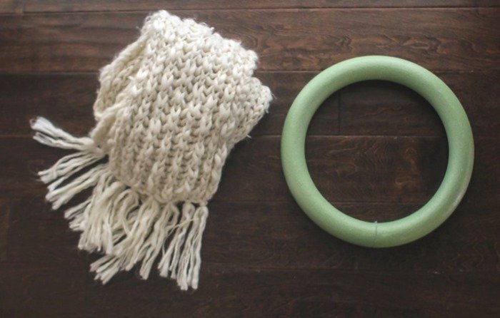 making a scarf wreath