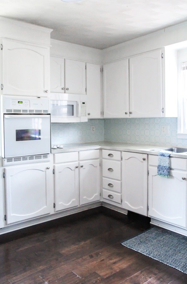 How To Paint Your Kitchen Cabinets Best Tips For Painting Cabinets