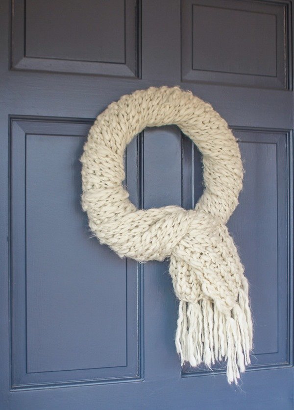 Love this easy DIY winter wreath made from an upcycled scarf!
