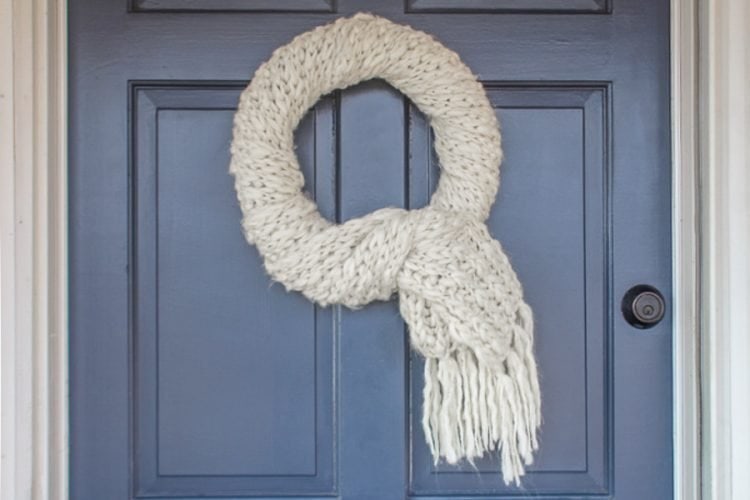 winter wreath from scarf
