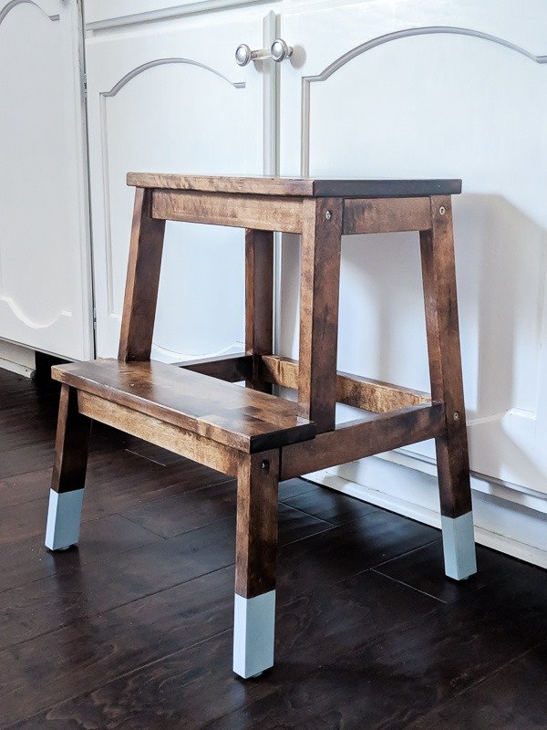 Easy IKEA step stool hack: this two toned step stool makeover is gorgeous!