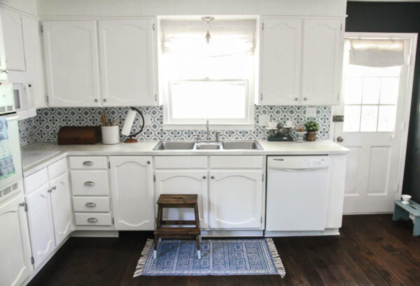 Blue and white kitchen makeover for less than $1000