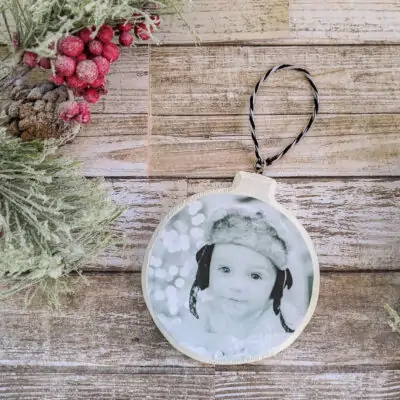 How to Make Easy DIY Photo Ornaments