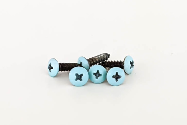 Quick Tip: The Easiest Way to Paint Screws