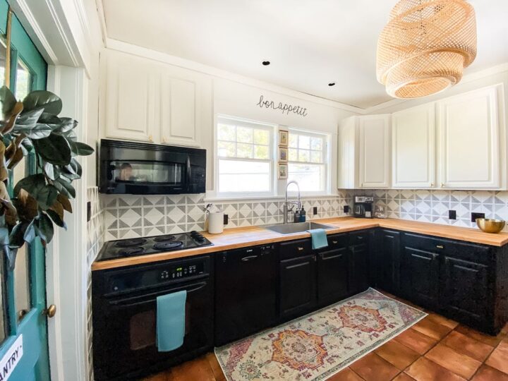 21 Of Of The Best Budget Kitchen Makeovers Under $1000