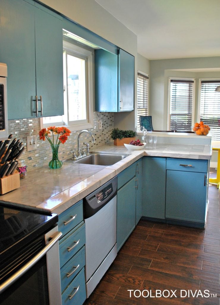 21 Of Of The Best Budget Kitchen Makeovers Under $1000
