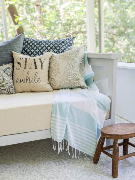 How to Build a DIY Daybed for $50