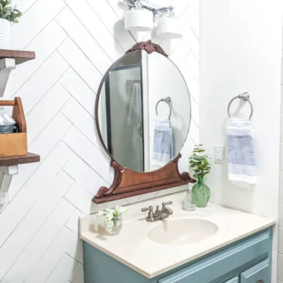 Gorgeous Small Bathroom Makeover on a $100 Budget