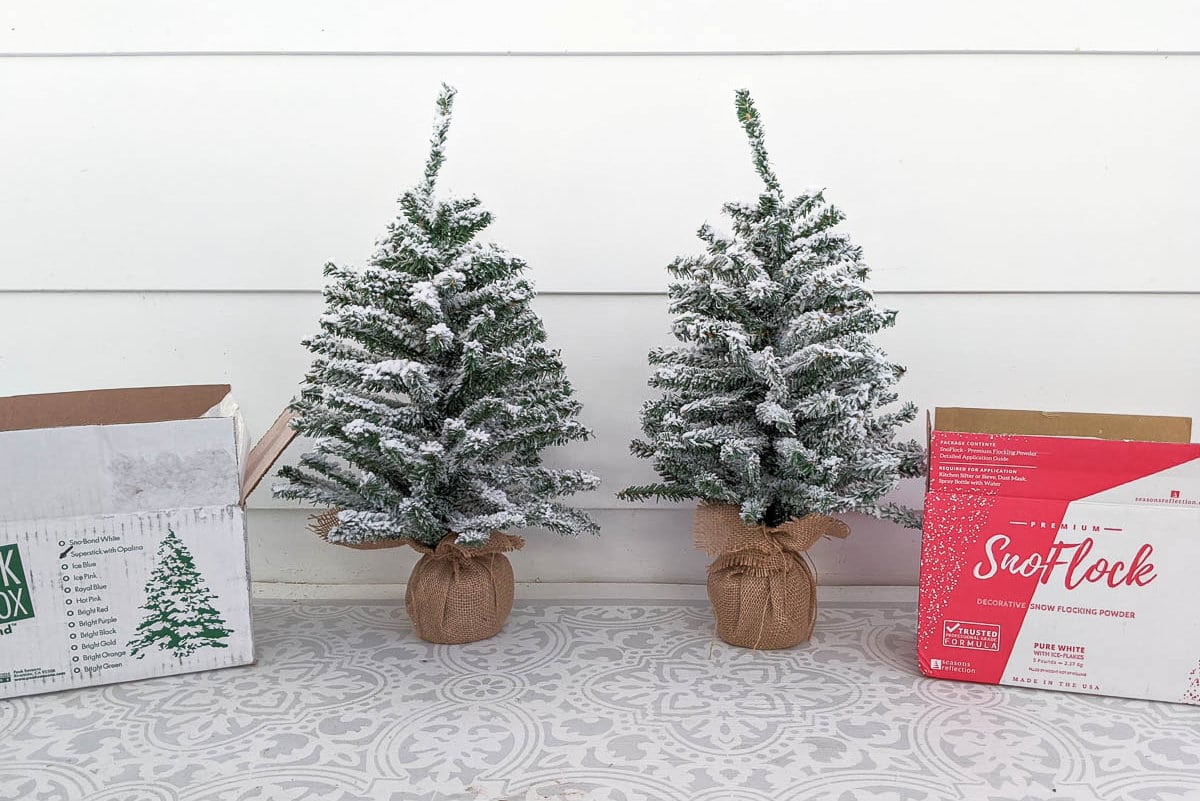 What is the Best Christmas Tree Flocking Powder? Putting it to the Test