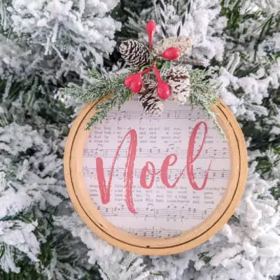 DIY Embroidery Hoop Ornaments with Free Printables