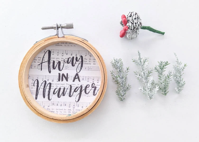embroidery hoop ornament with trim