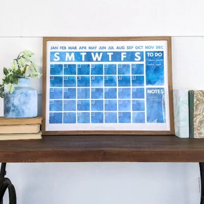 How to Make a Dry Erase Wall Calendar + Free Printable Calendars