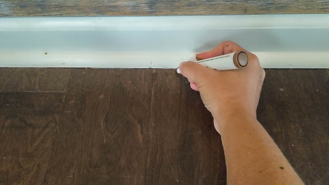 How to fix scratches on wood floors - the quick and easy way