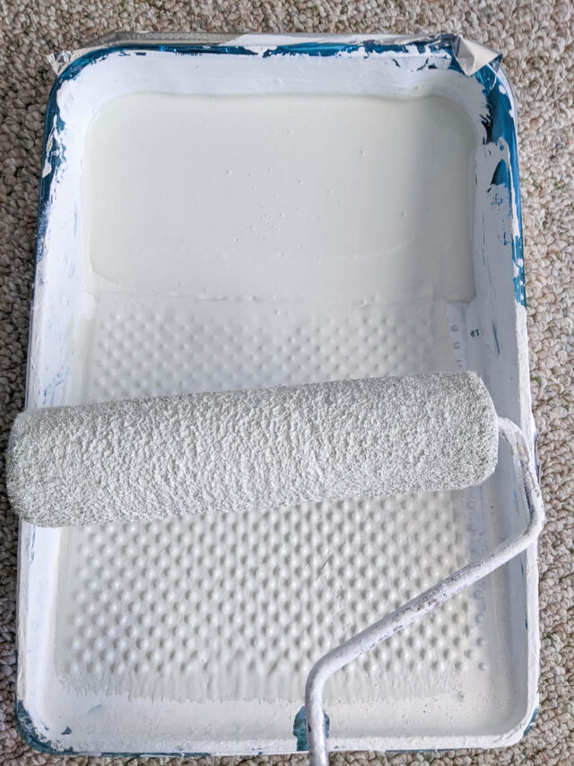 How to paint over dark walls the easy way