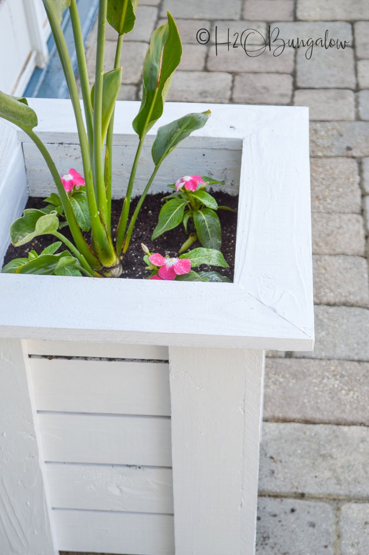 25 DIY Planters to Jazz Up Your Garden Space