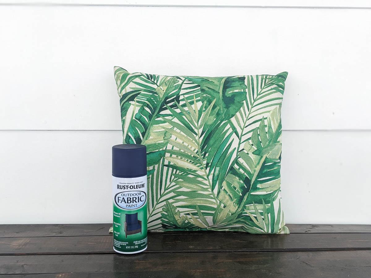 outdoor-fabric-paint-how-well-does-it-really-work