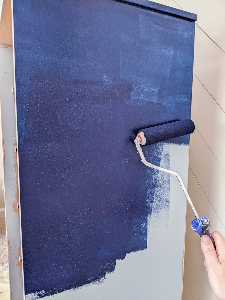 painting the body of the dresser coastal blue.