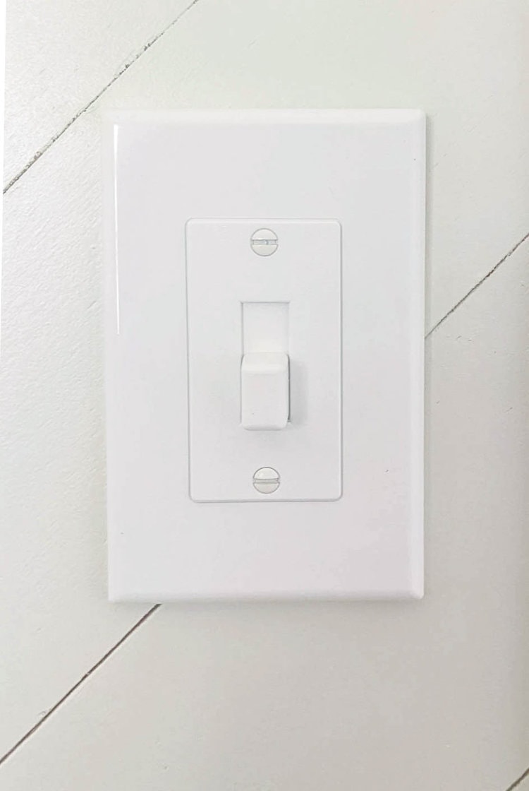 3 Cheap and Easy Ways to Update Ugly Outlets and Light Switches
