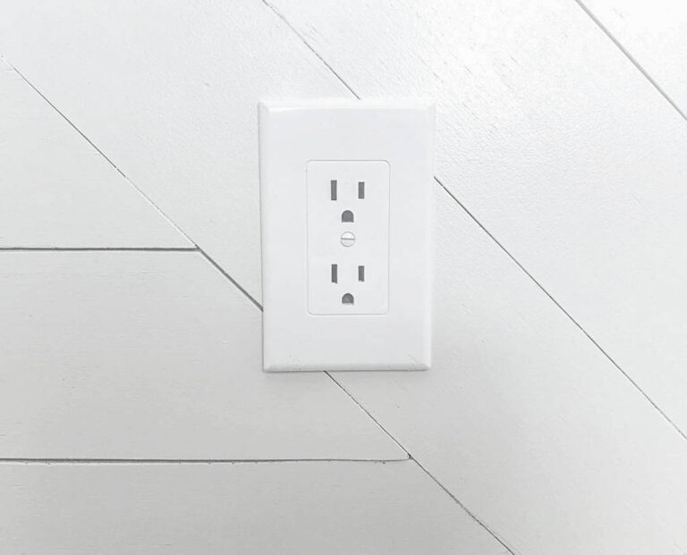 3 Cheap and Easy Ways to Update Ugly Outlets and Light Switches