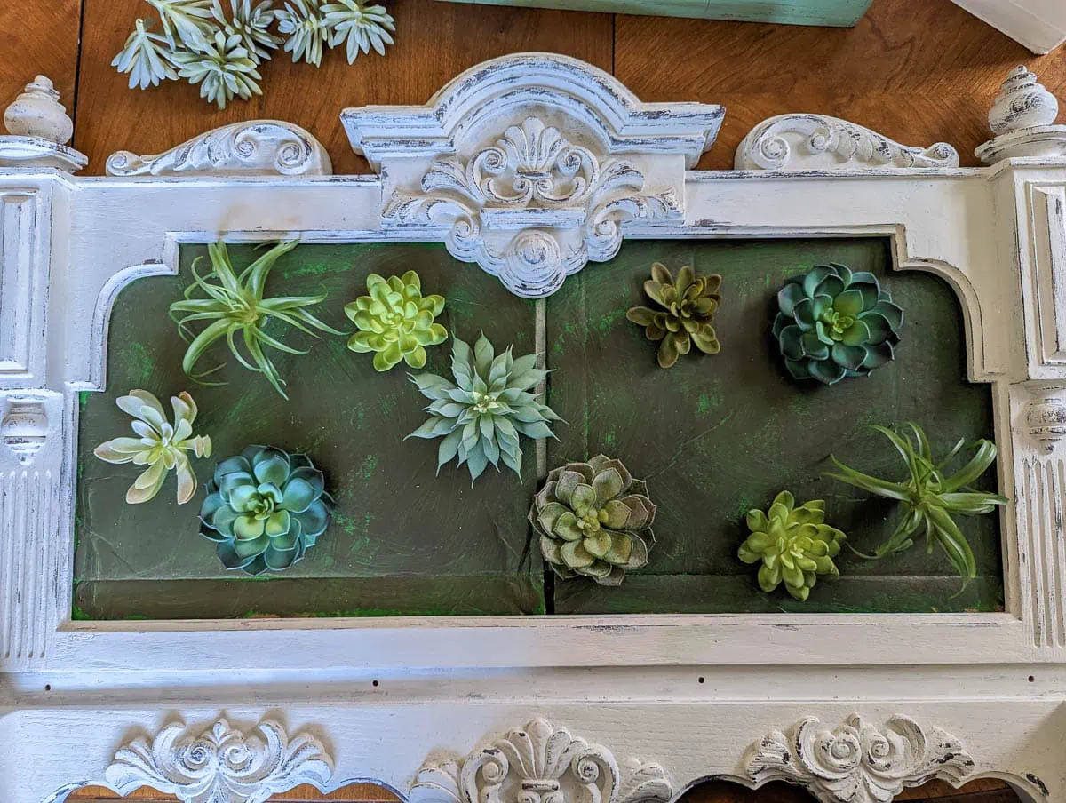 How to Make Beautiful DIY Succulent Wall Art