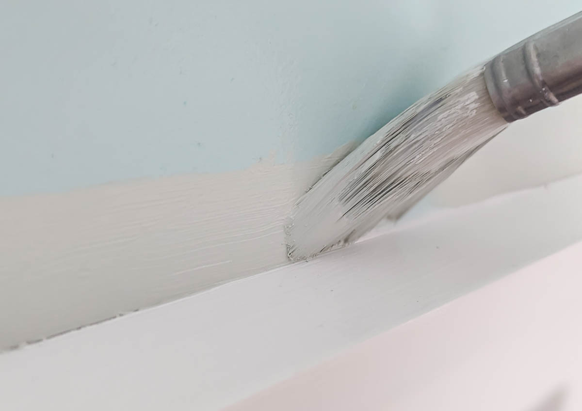 How to Cut in Paint Easy Tips for Perfect Paint Lines