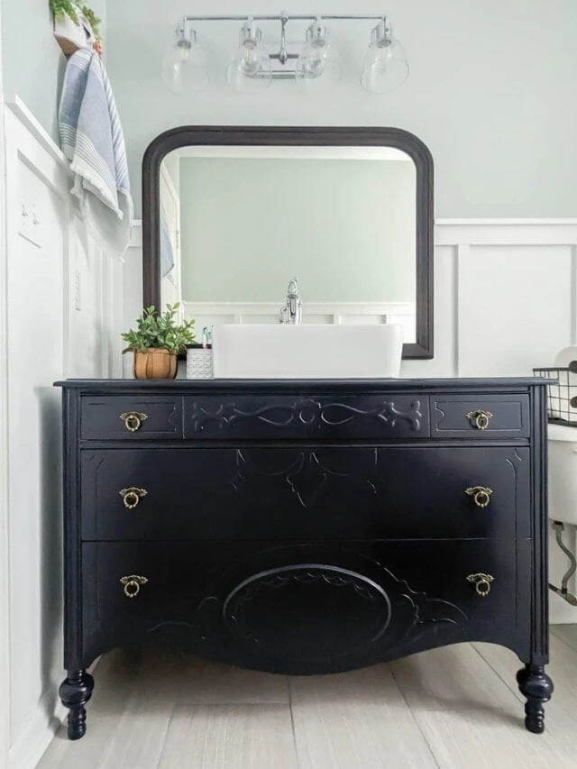 dresser vanity makeover in navy