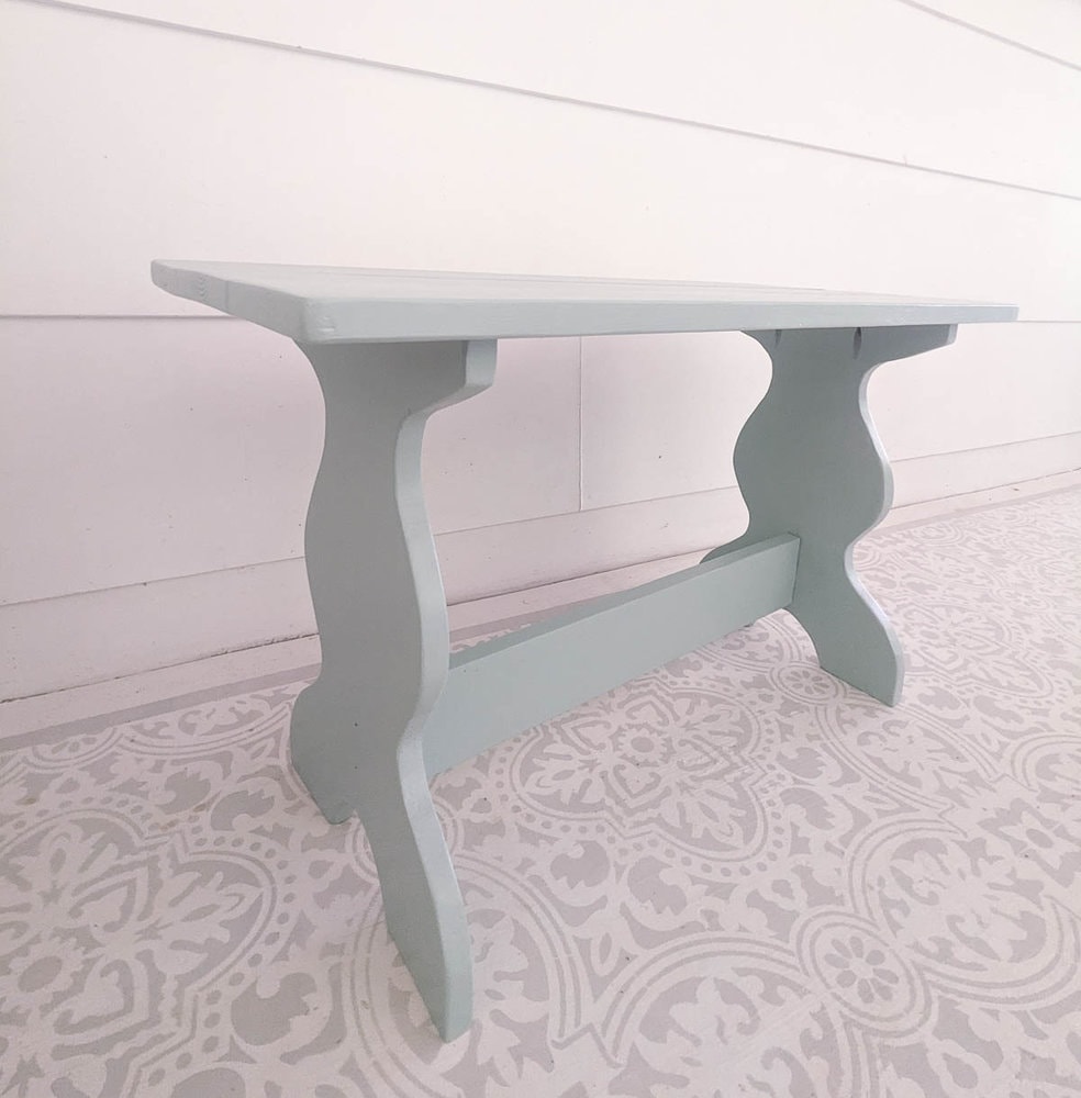 The Best Outdoor Furniture Paint for a Paint Finish that Lasts