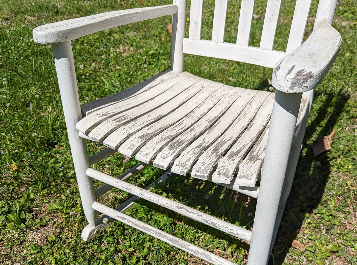 How to Paint a Rocking Chair the Easy Way