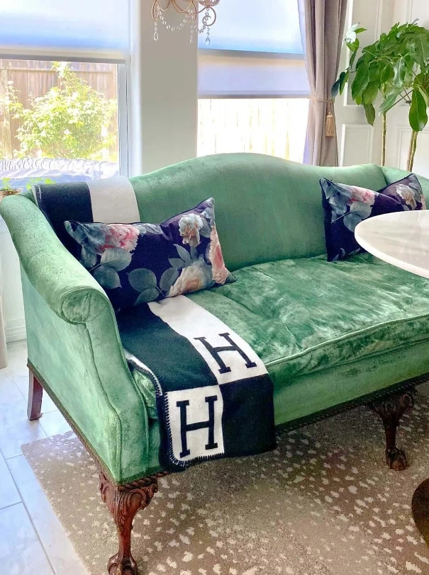 How to make an old couch new again for $10 – Living Rich on Less