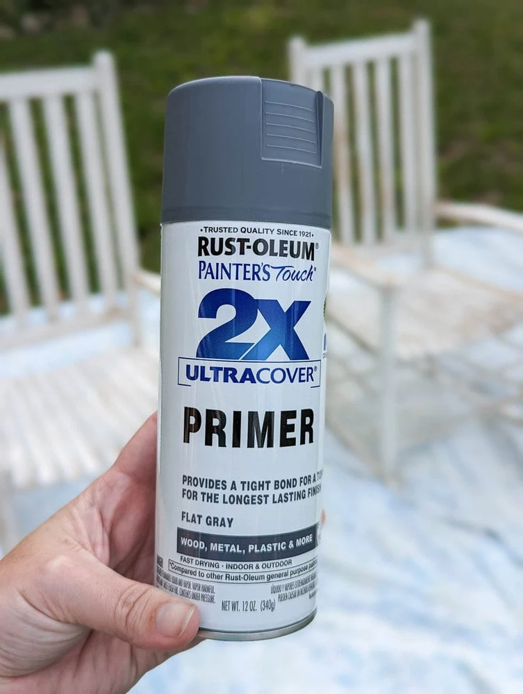 can of rustoleum painter's touch primer in gray.