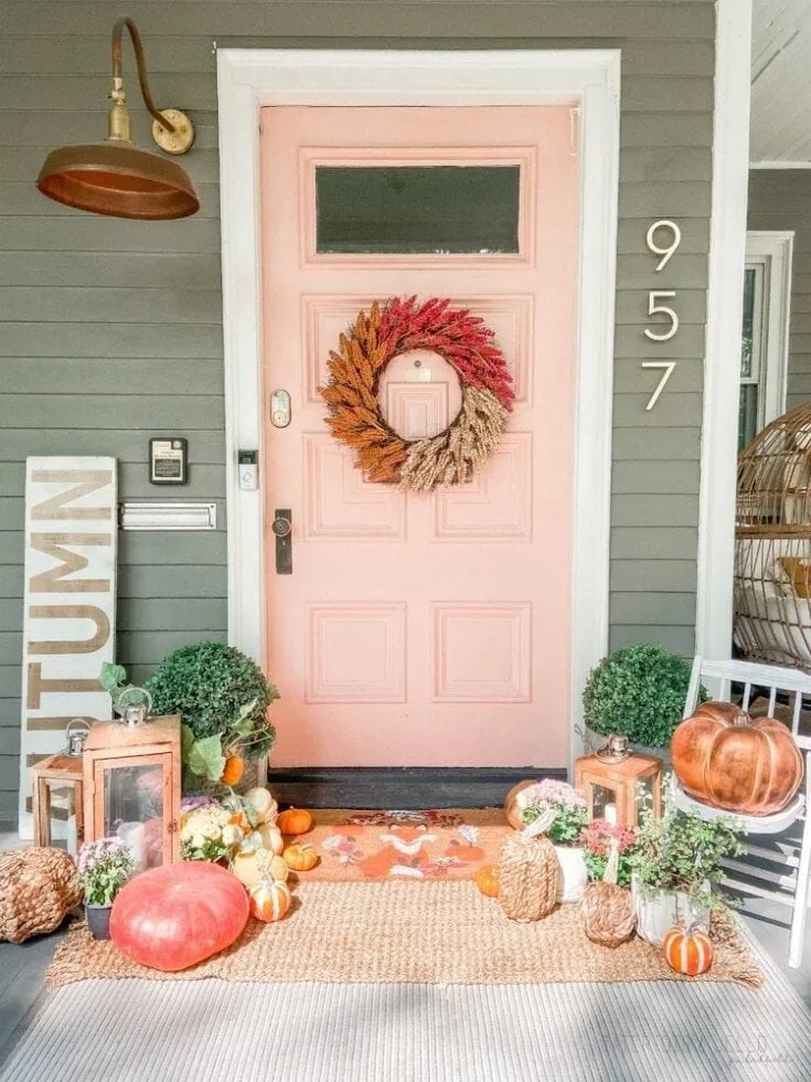 29 Fabulous Fall Front Porch Ideas For A Warm and Cozy Space